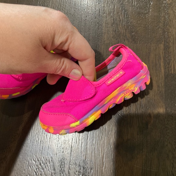 Skechers Go Walk Slip On Athletic Active Shoes Pink & Tie Dye Baby Girls Size 5 - Picture 4 of 15